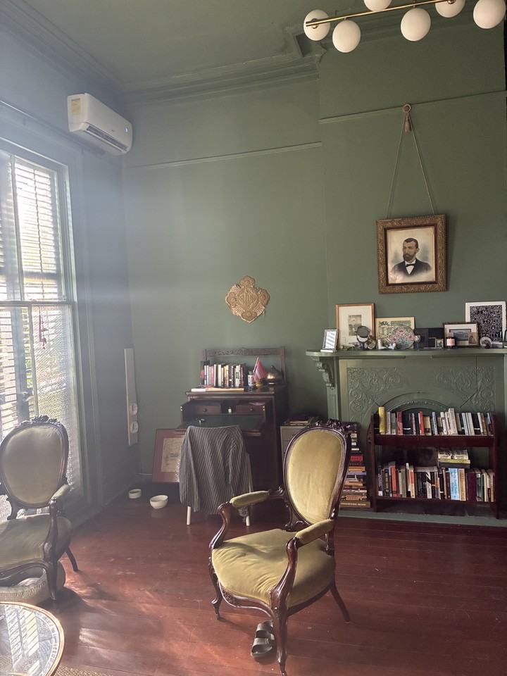 2504 Esplanade Ave - Photo 7 of 11