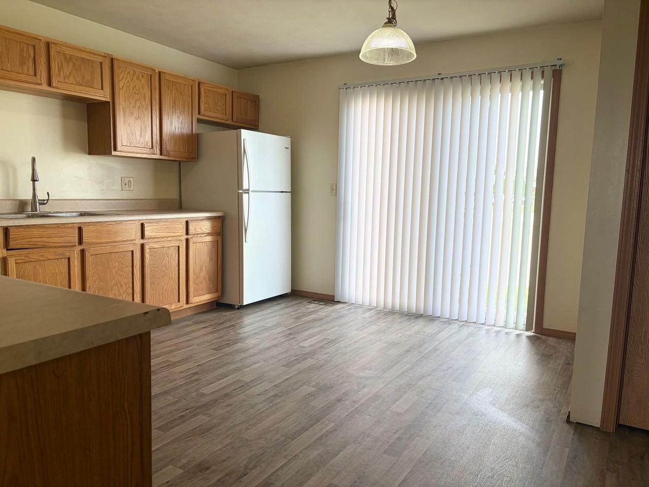 28 Fetzer Ct #9 - Photo 5 of 12