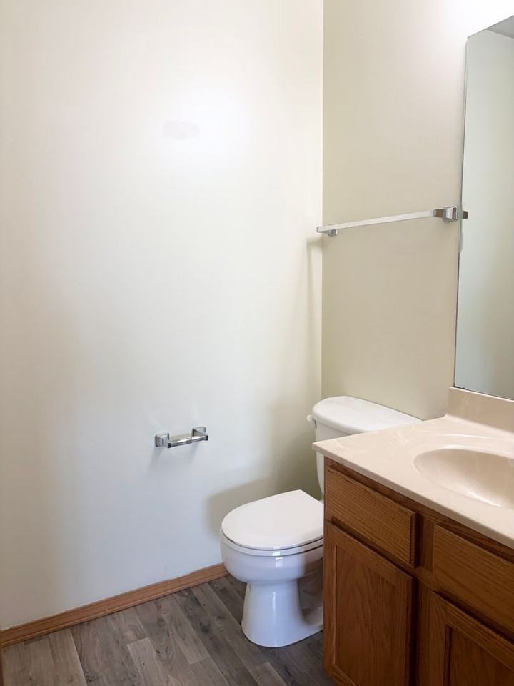 28 Fetzer Ct #9 - Photo 6 of 12