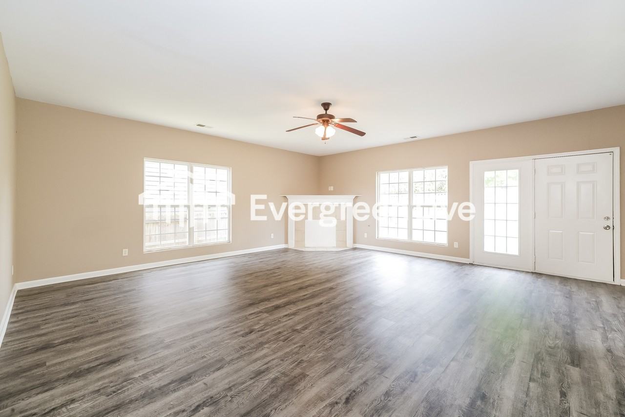 8808 Stony Glen Dr - Photo 3 of 15