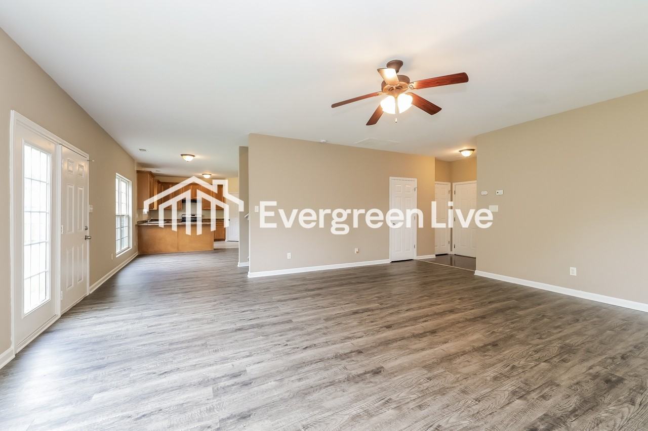 8808 Stony Glen Dr - Photo 4 of 15
