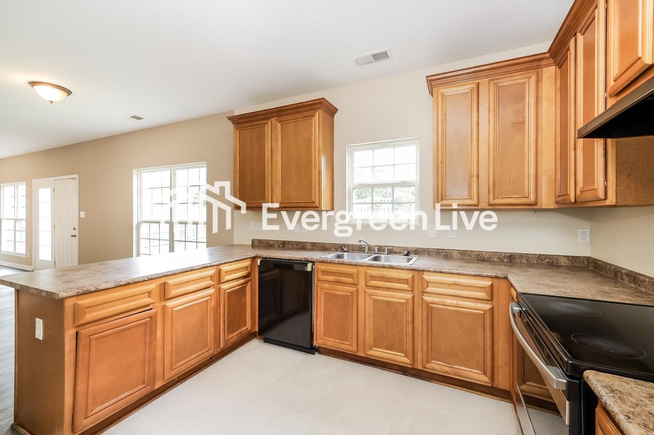 8808 Stony Glen Dr - Photo 6 of 15