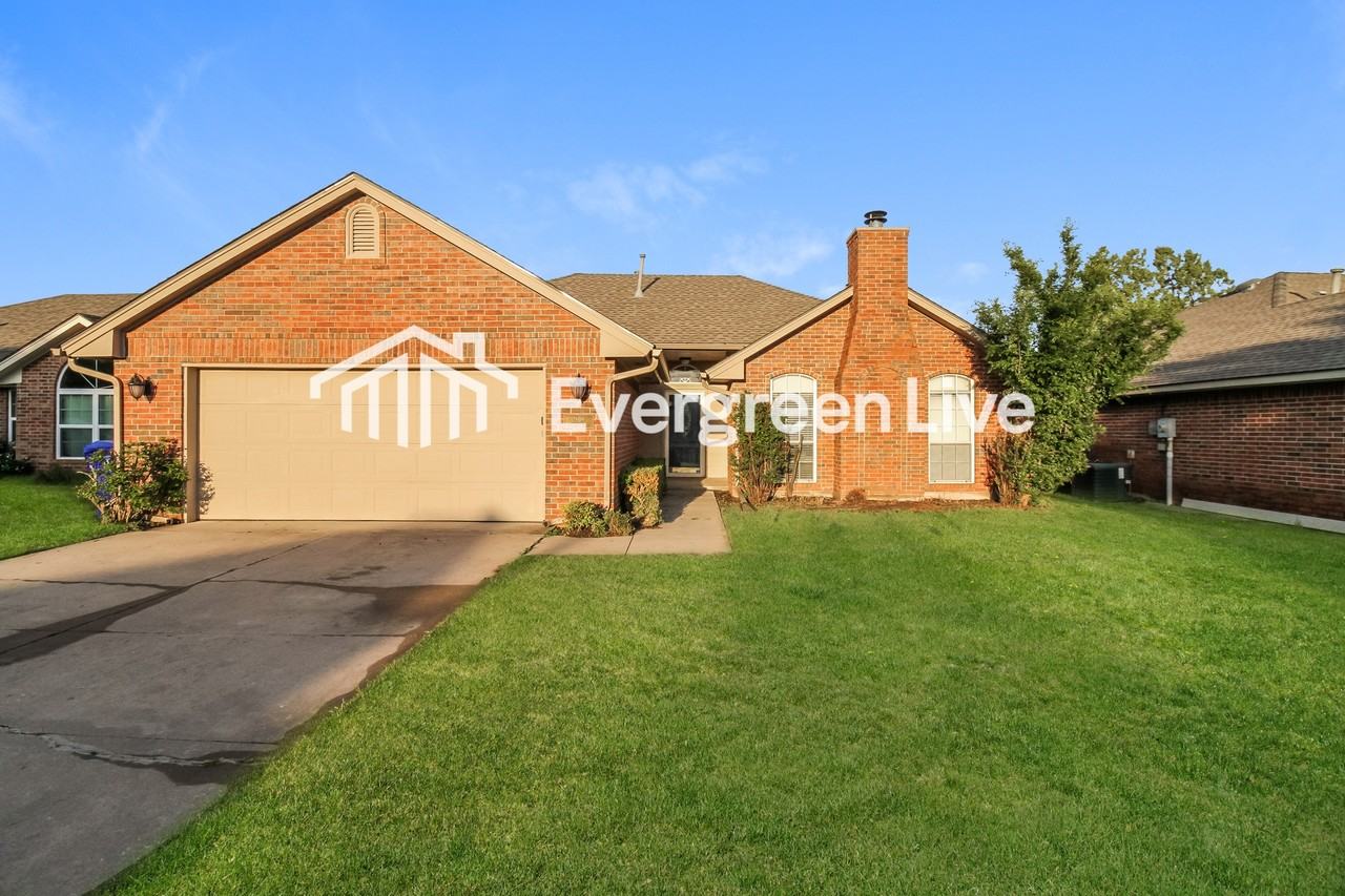 2809 Victoria Dr - Photo 2 of 16