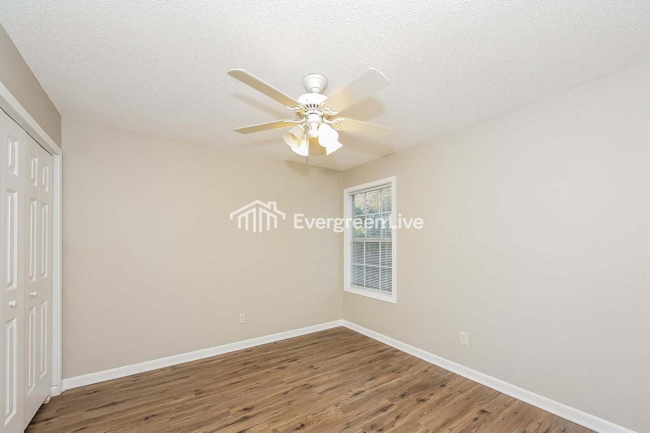 217 Autumn Woods Dr - Photo 7 of 14