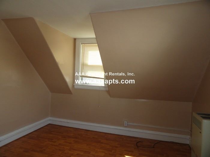 Albion St #3 - Photo 2 of 15