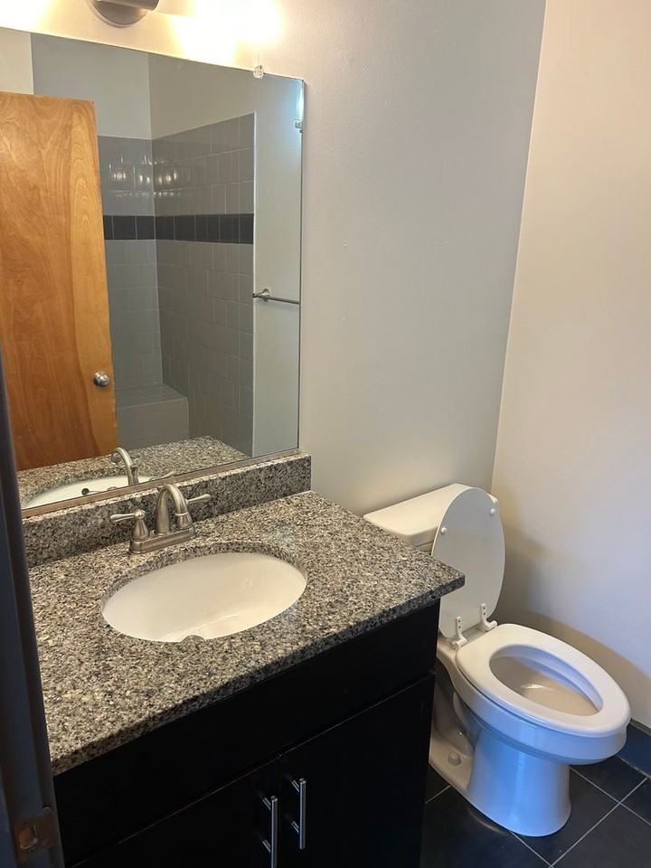 1100 Hull Street Apartments - Photo 5 of 14