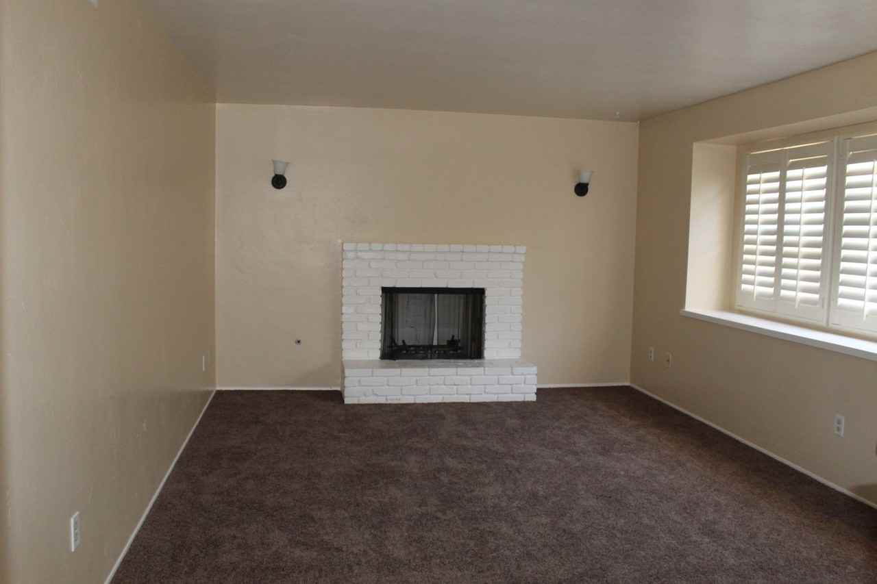 2109 Belvedere Ave - Photo 3 of 15