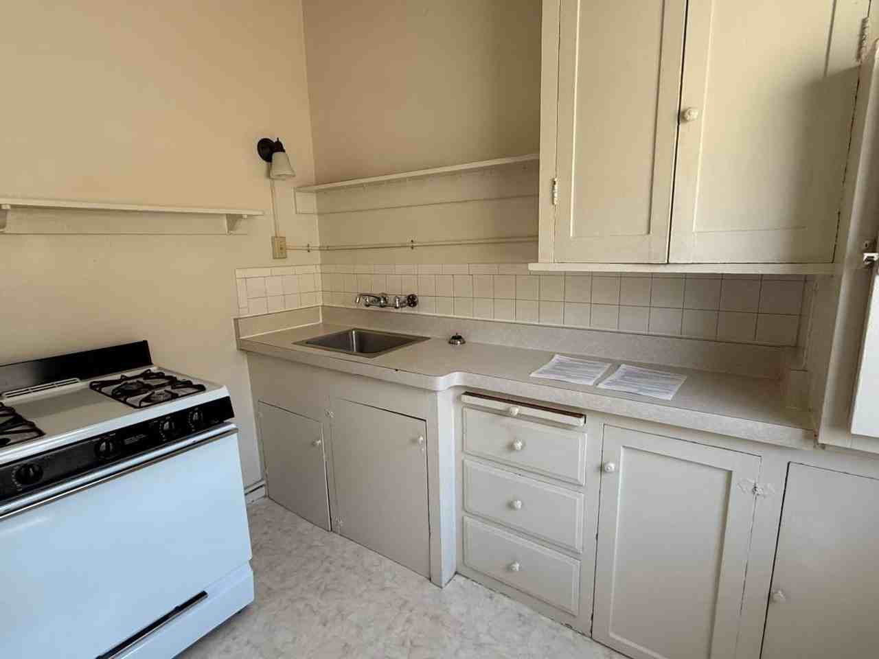 2322 Haste St #27 - Photo 4 of 13