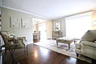 Plaza La Belle Apartments - Photo 1 of 1
