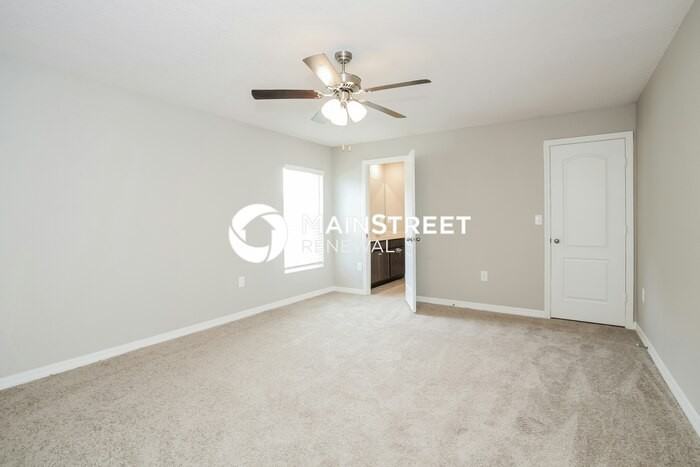 1369 Brenway Dr - Photo 5 of 16