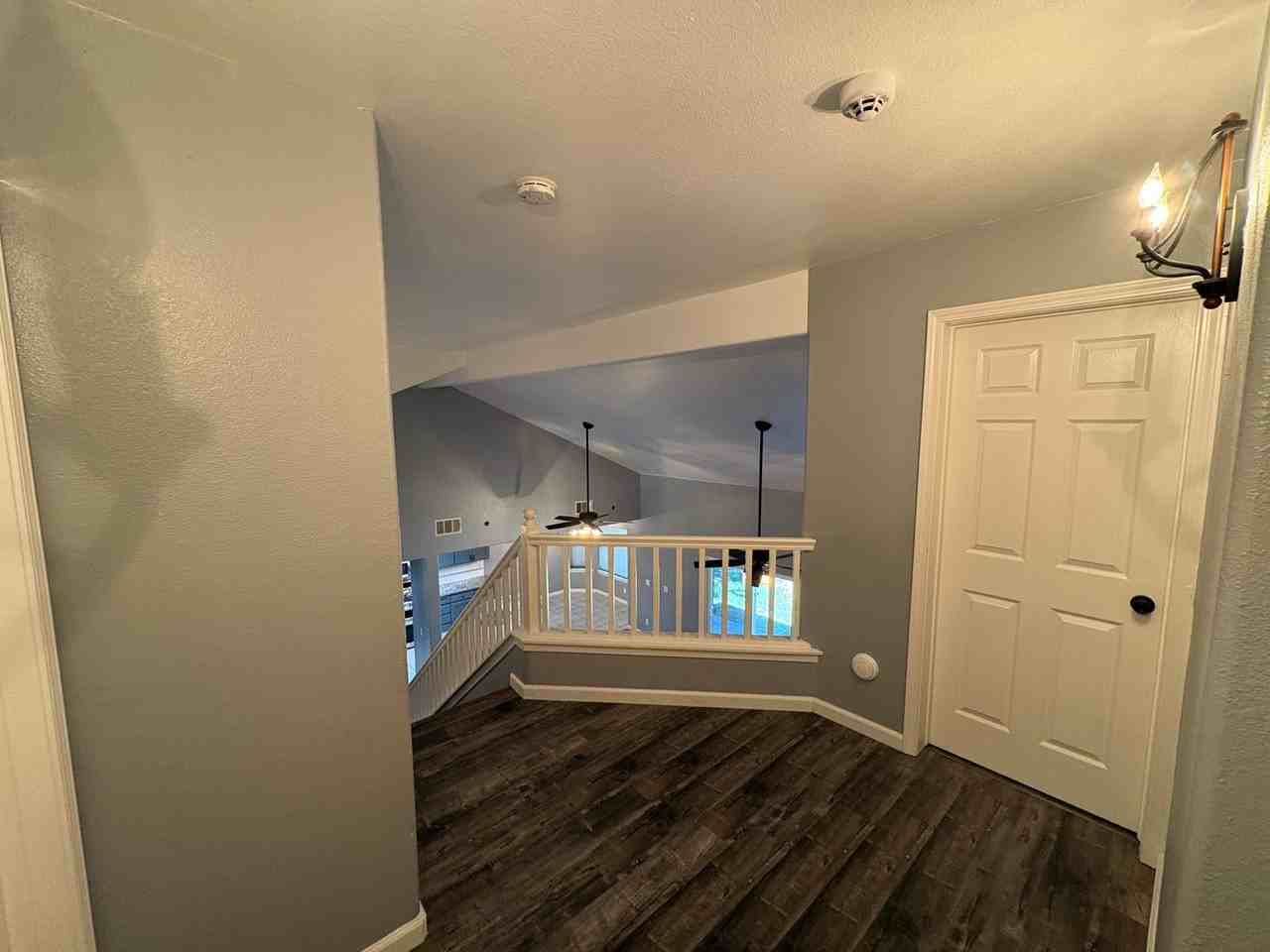 534 W Russell Ave - Photo 3 of 45