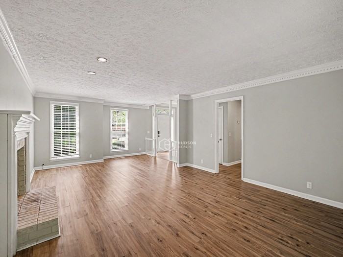 7509 Rolling River Pkwy - Photo 7 of 31