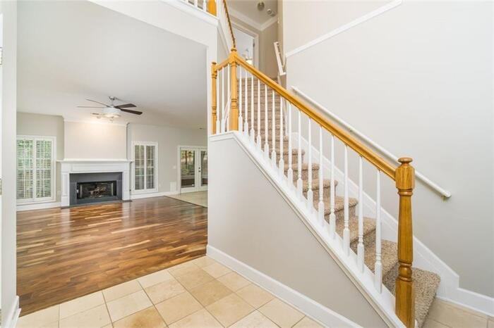 10870 Kimball Crest Dr - Photo 3 of 21