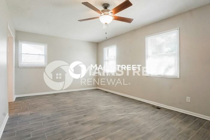2818 Micmac Dr - Photo 5 of 16