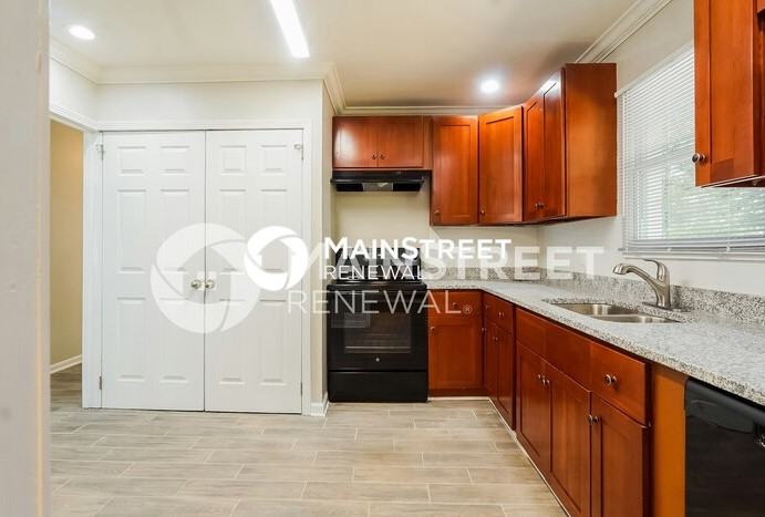 2818 Micmac Dr - Photo 7 of 16