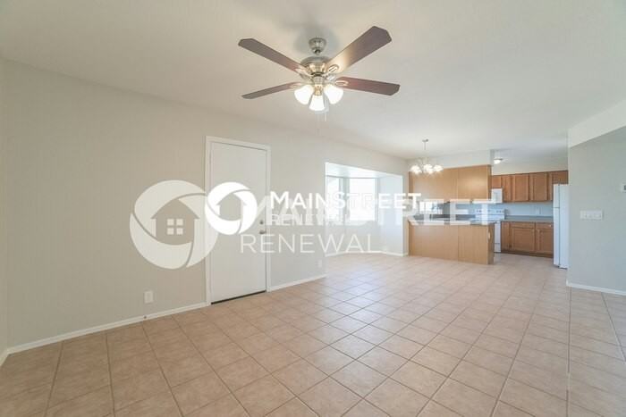 5212 N 73rd Ln - Photo 4 of 17