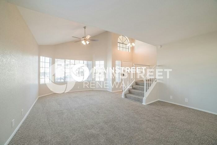 5212 N 73rd Ln - Photo 5 of 17