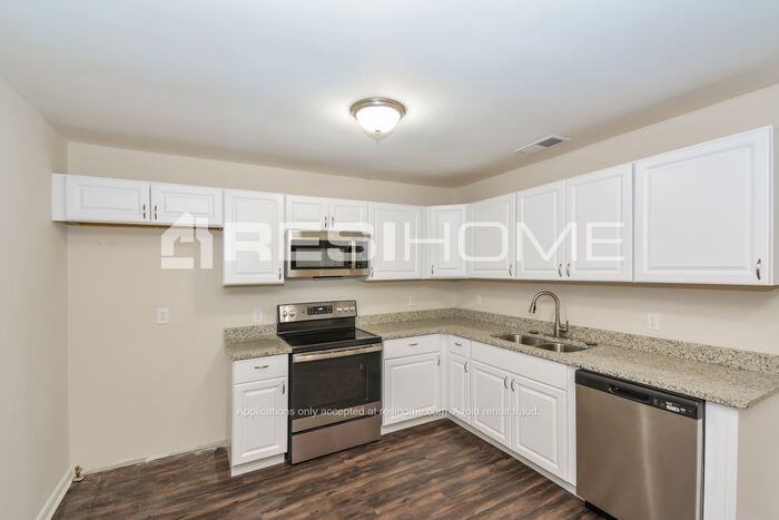 2203 Norman Ave - Photo 2 of 19