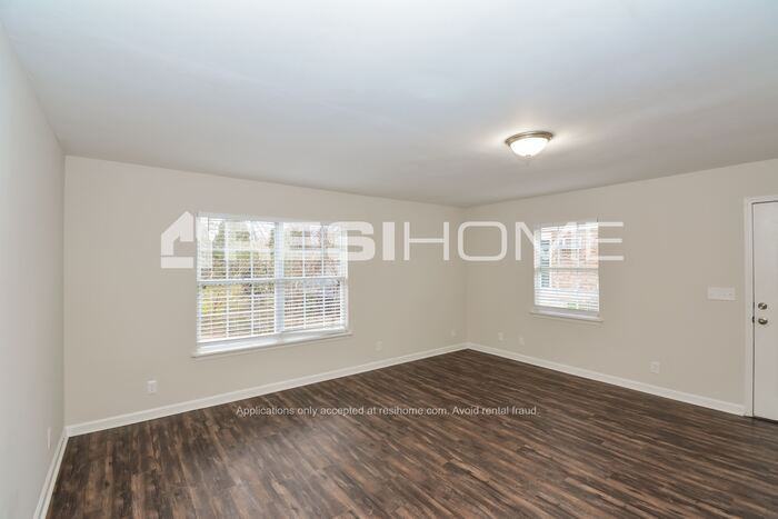 2203 Norman Ave - Photo 7 of 19