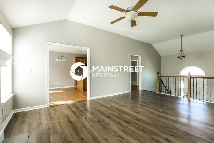 1402 Sloan Ave - Photo 4 of 17