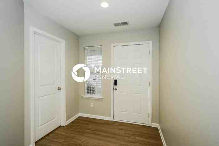 2236 Walcot Way - Photo 5 of 17