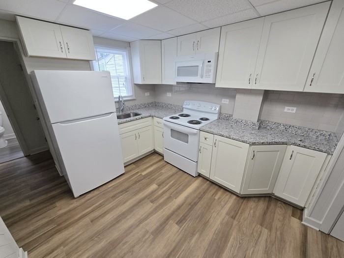 96 Cushing St #B - Photo 6 of 13