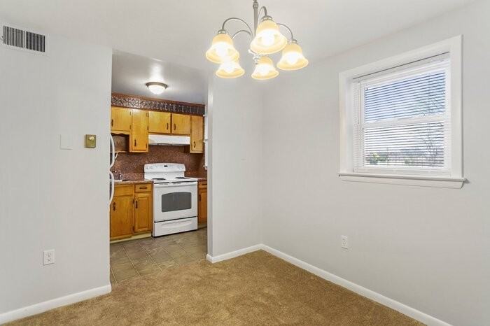 1499 N East St #14 - Photo 2 of 19