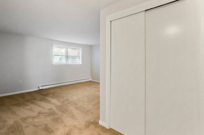 1499 N East St #14 - Photo 6 of 19