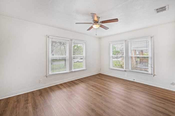 2802 Dancy St - Photo 7 of 13