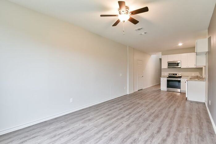 8001 Marydean Ave - Photo 6 of 20