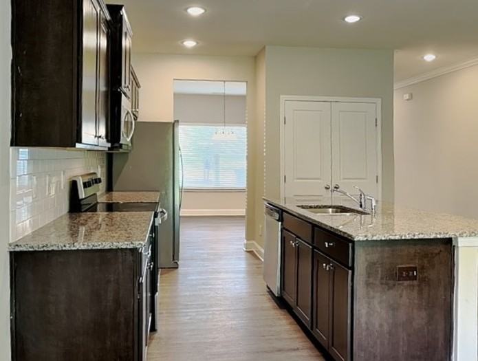 3205 Emerald Ridge Ct - Photo 7 of 25