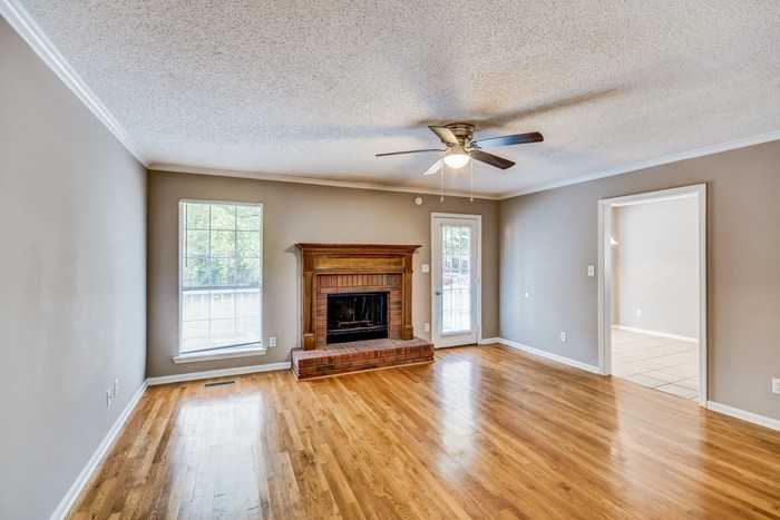 1917 Pebble Lake Cir - Photo 5 of 13