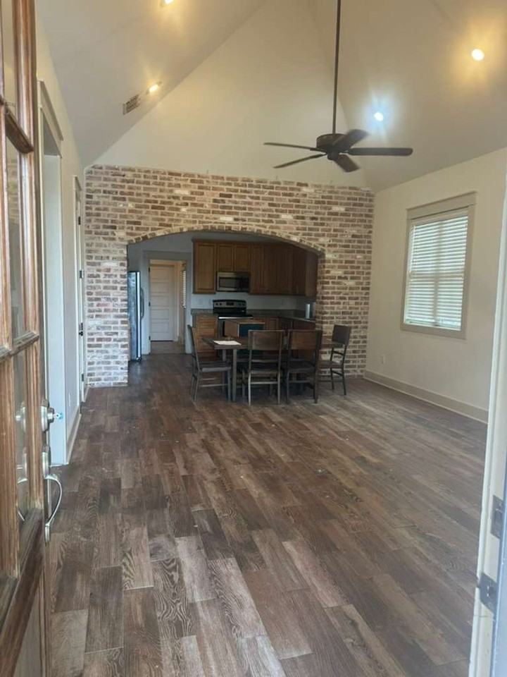 103 Creekside Cv - Photo 4 of 16