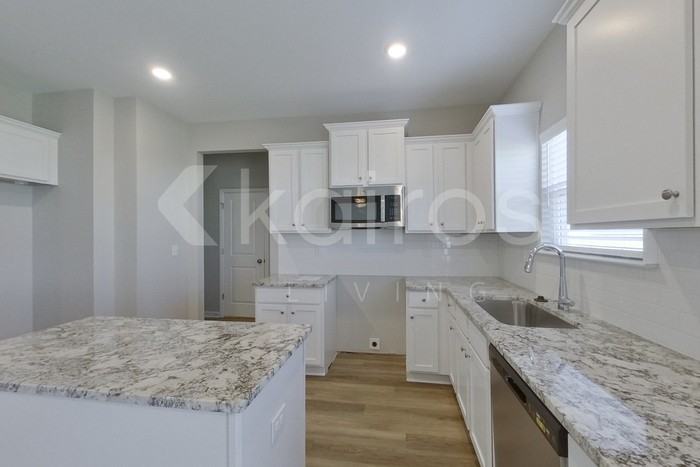 7161 Foggy River Dr - Photo 6 of 26