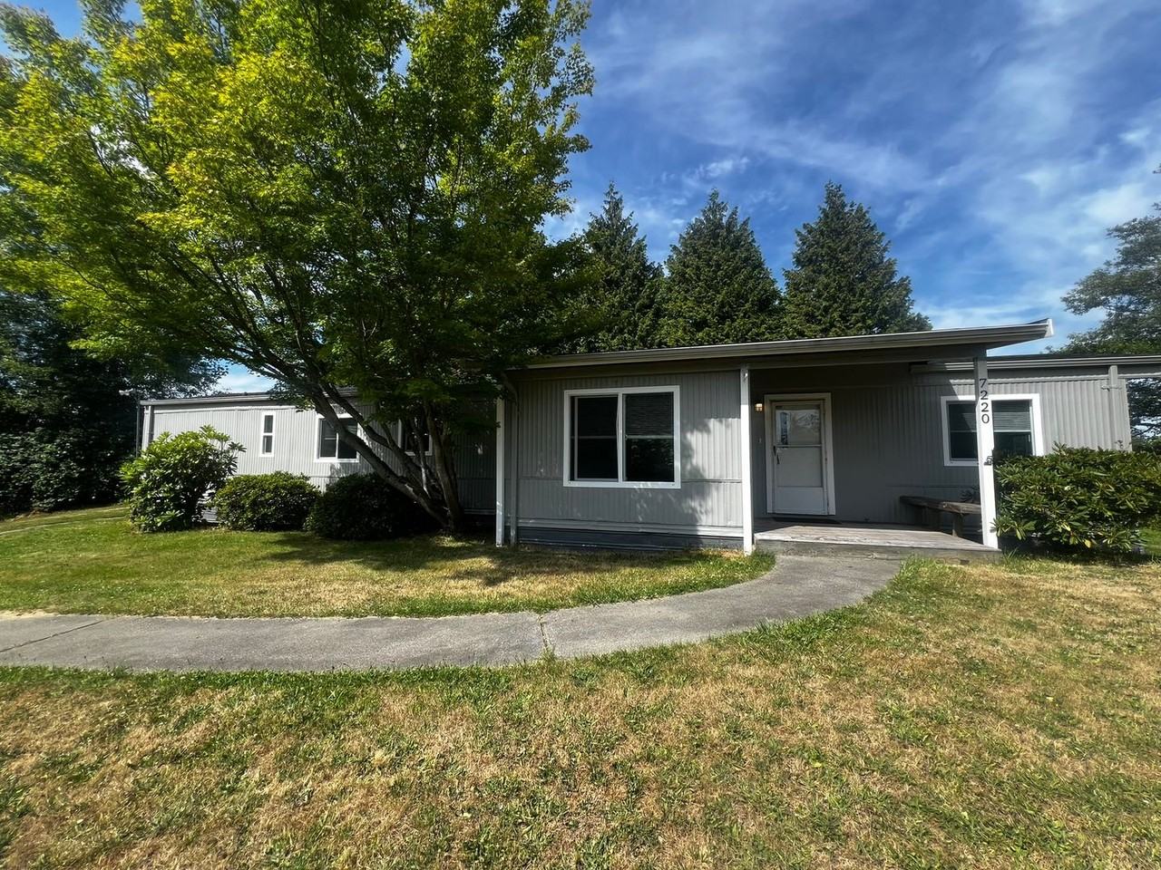 7220 Valley View Rd - Photo 2 of 32