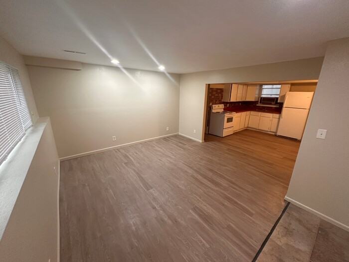 3700 S Jefferson Cir #B - Photo 2 of 9