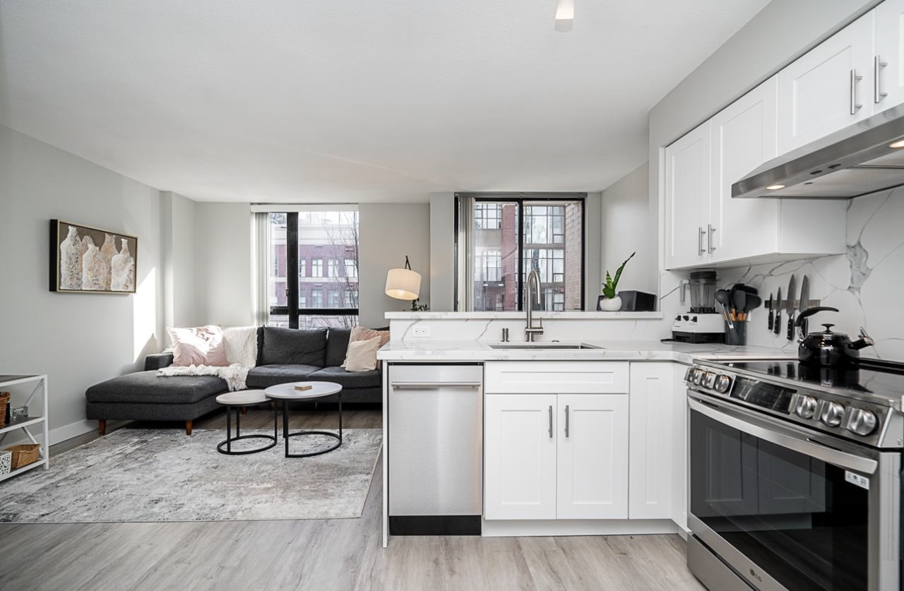 1295 Richards Street #315 - Photo 4 of 11