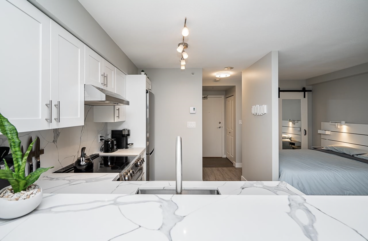 1295 Richards Street #315 - Photo 7 of 11