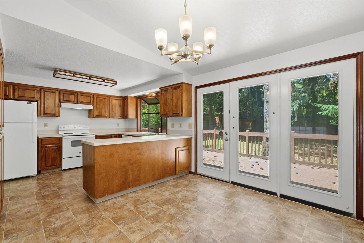 6667 Sw 153rd Ave - Photo 6 of 20