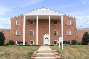 featured image of 1499 N East St #12