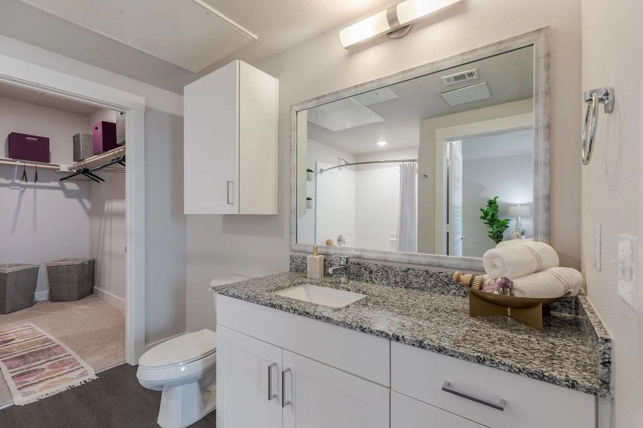 8630 S Oak Cir - Photo 5 of 12