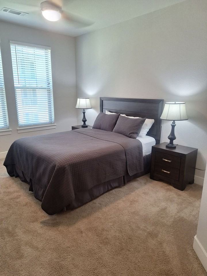 8630 S Oak Cir - Photo 7 of 12