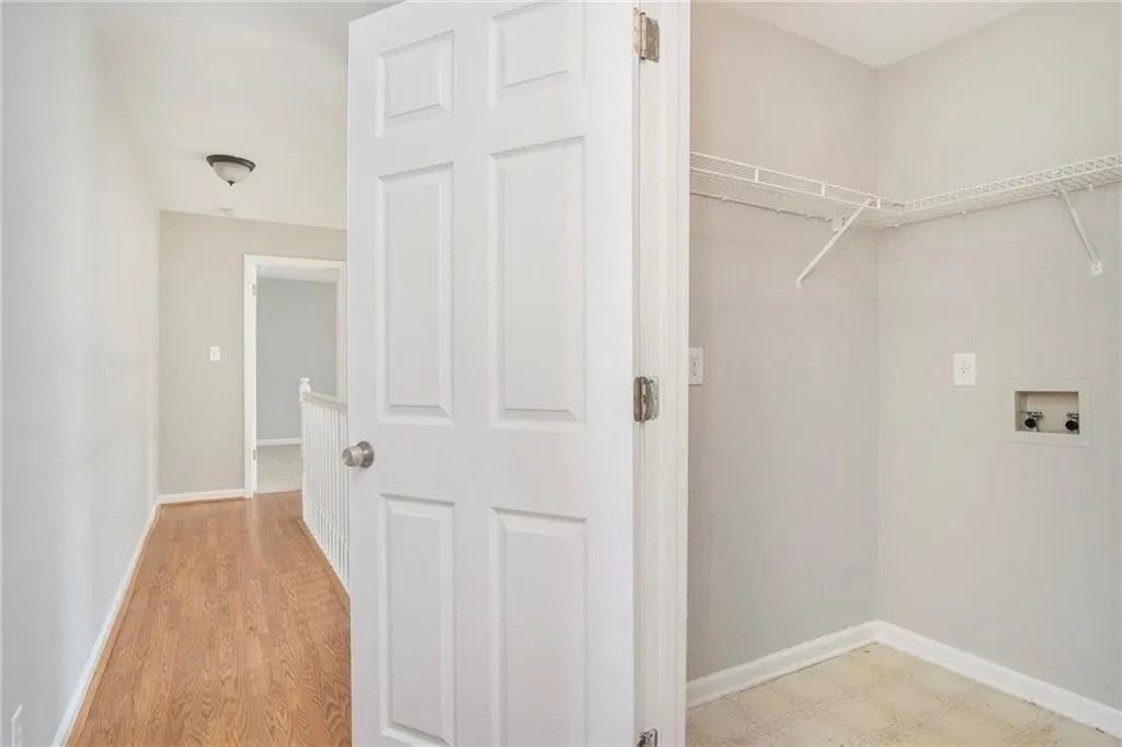 3545 Rosewicke Dr #NA - Photo 4 of 19