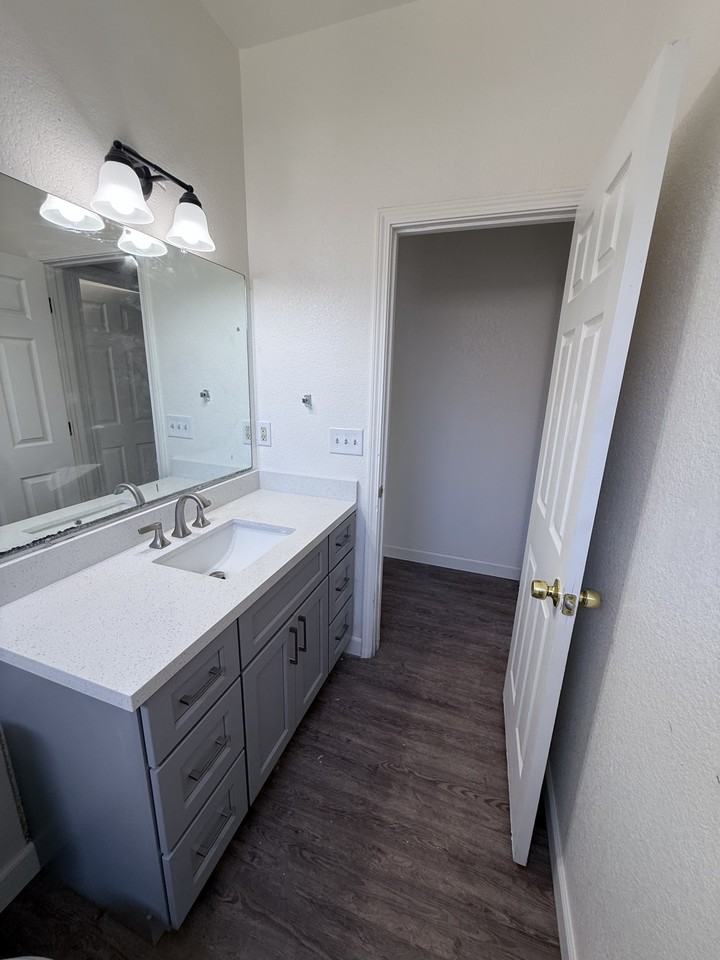 433 Halley Ave #NA - Photo 7 of 10