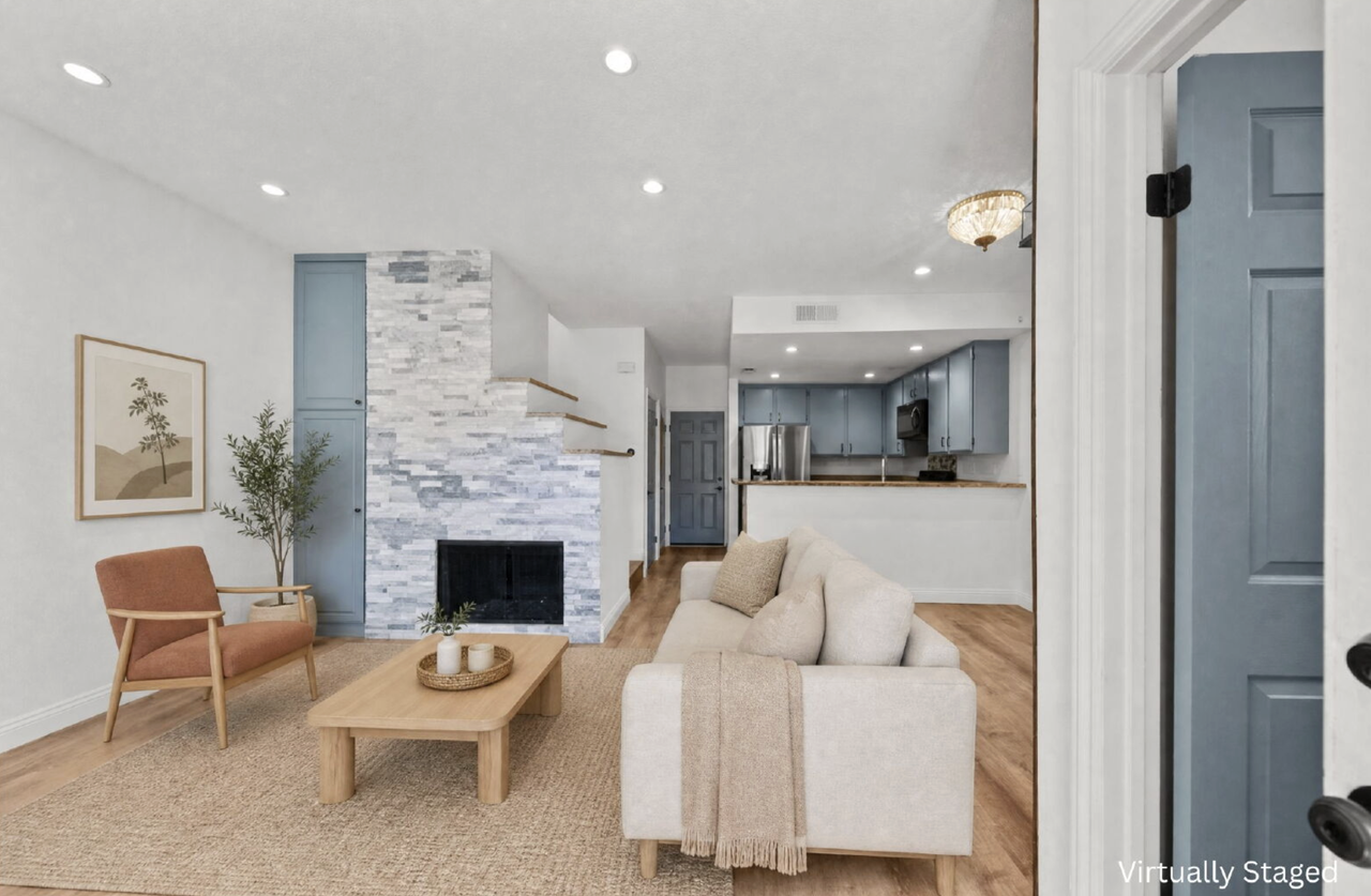 25725 Perlman Pl #127 - Photo 4 of 16