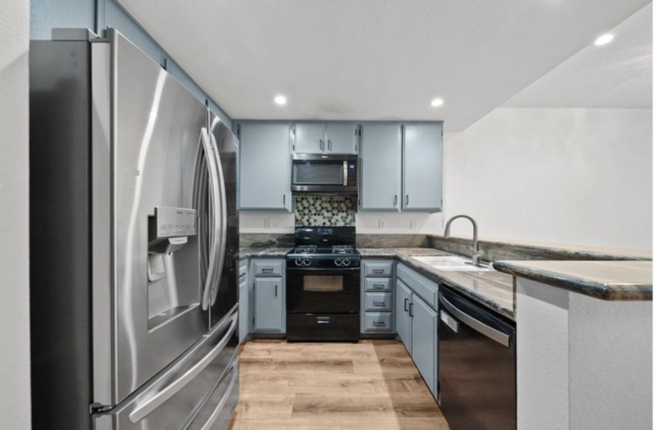 25725 Perlman Pl #127 - Photo 7 of 16