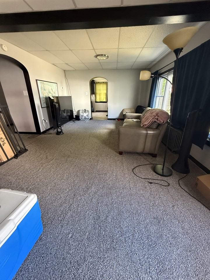 8 S Washington St - Photo 2 of 10