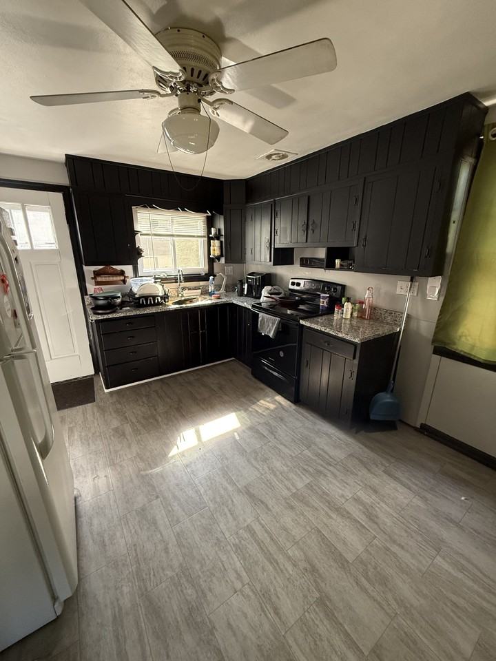 8 S Washington St - Photo 4 of 10