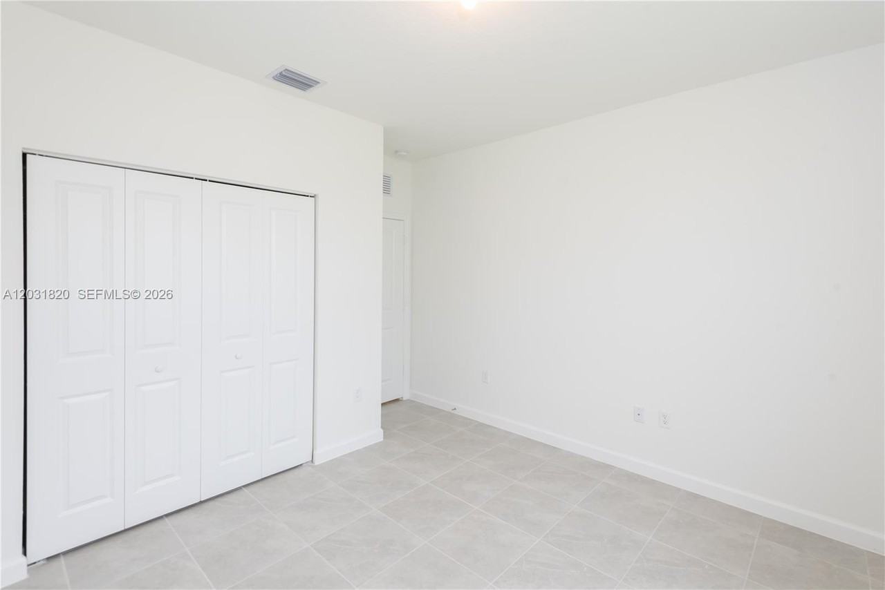 2636 Se 8th Ct #NA - Photo 4 of 20