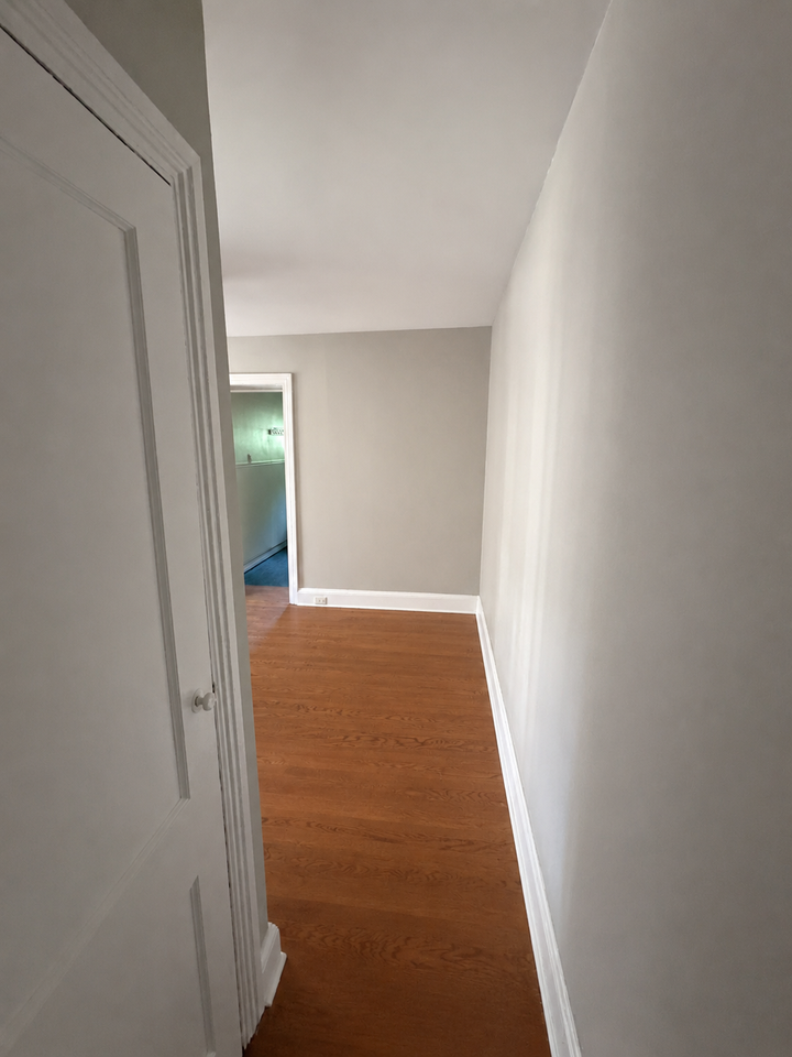 5911 Greene St #1R - Photo 6 of 10